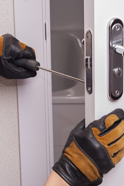 Z&aacute;mečnick&aacute; pohotovost Praha 6.